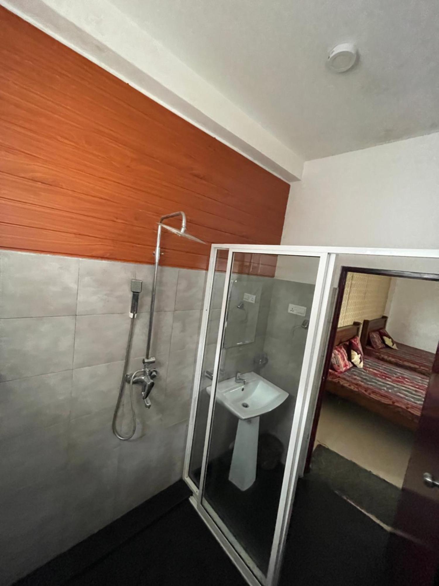 Airport Transit Kings Hotel Katunayaka Ngoại thất bức ảnh