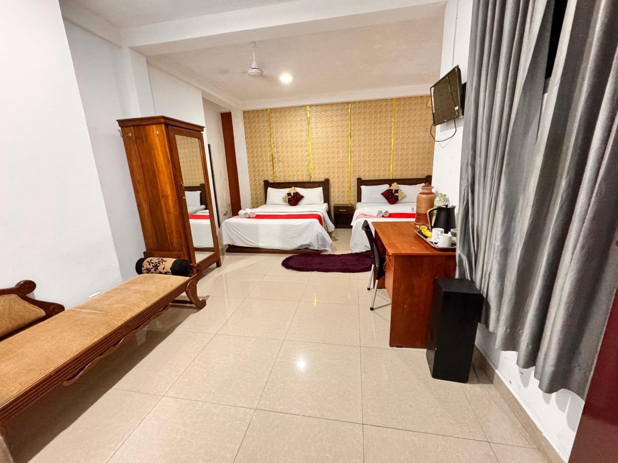 Airport Transit Kings Hotel Katunayaka Ngoại thất bức ảnh